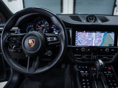 Used 2022 Porsche Macan GTS AWD/4WD image 21