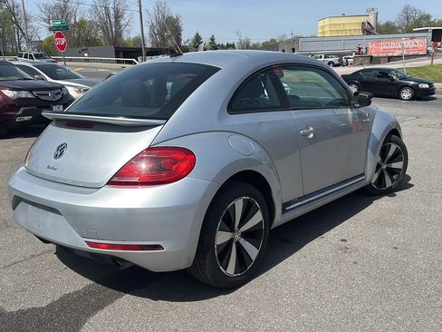 Used 2014 Volkswagen Beetle R-Line FWD image 6
