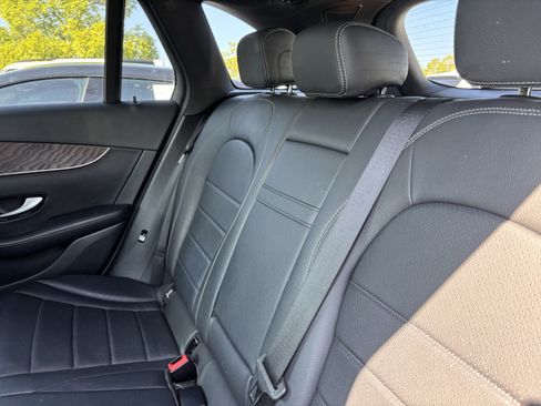 Used 2018 Mercedes-Benz GLC 300 4MATIC image 33