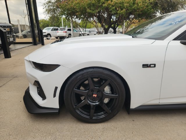 Used 2024 Ford Mustang GT Premium RWD image 7