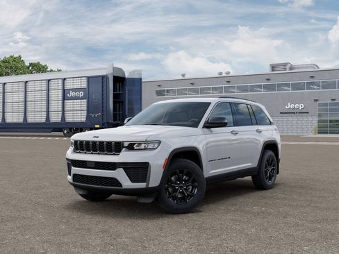 New 2026 Jeep Grand Cherokee Altitude AWD/4WD image 1
