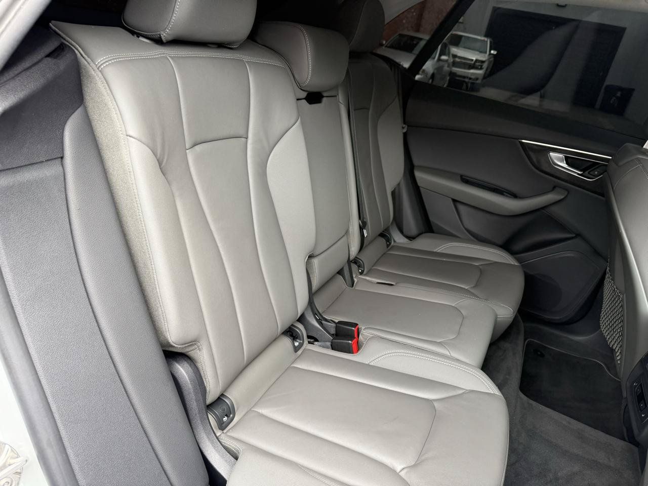 Used 2019 Audi Q8 Premium w/ Cold Weather Package AWD/4WD image 8