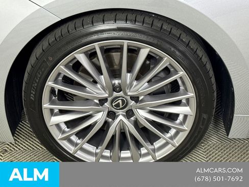 Used 2025 Lexus IS 300 w/ Premium Package RWD image 15
