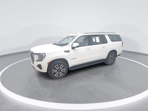Used 2024 GMC Yukon XL AT4 w/ Max Trailering Package image 4