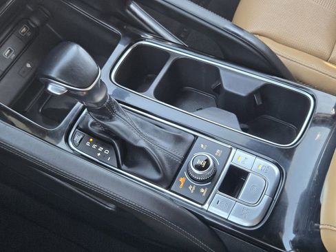 Used 2020 Kia Telluride SX w/ Towing Package image 20