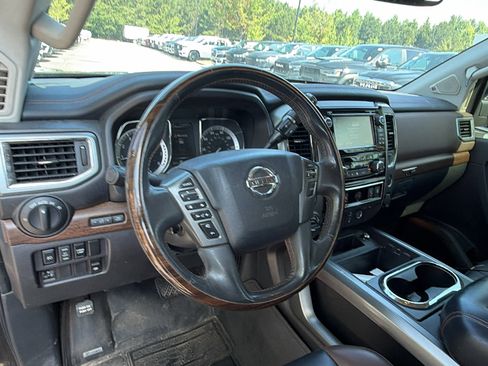Used 2018 Nissan Titan Platinum Reserve AWD/4WD image 24