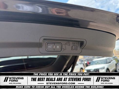 Used 2025 Ford Explorer Platinum AWD/4WD image 39