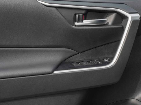 New 2025 Toyota RAV4 XLE image 21