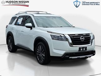 Used 2025 Nissan Pathfinder SL w/ SL Premium Package AWD/4WD 360° Tour