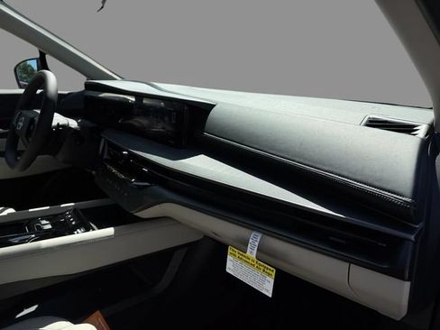 New 2026 Nissan Murano SV AWD/4WD image 12