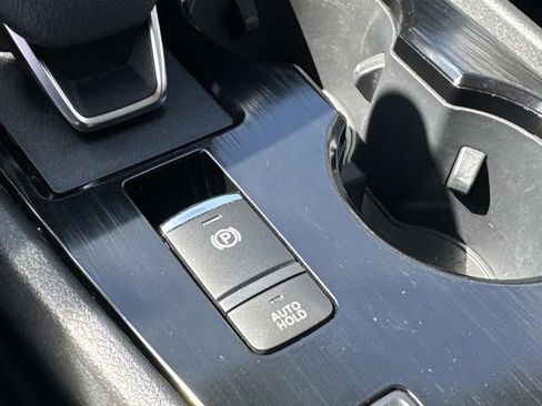 Used 2023 Nissan Rogue SV FWD image 24