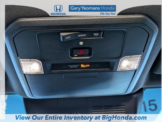 Used 2025 Toyota Tacoma TRD Sport AWD/4WD image 32