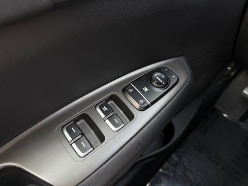 Used 2019 Kia Optima LX image 12