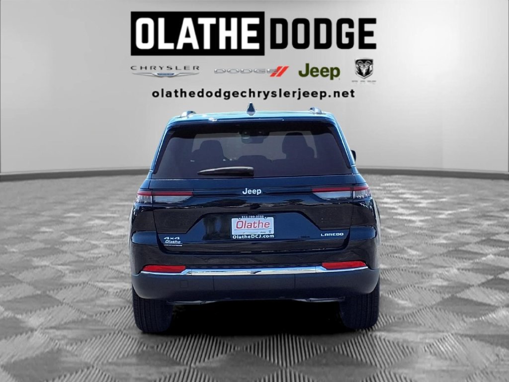 New 2027 Jeep Grand Cherokee Laredo X AWD/4WD image 28