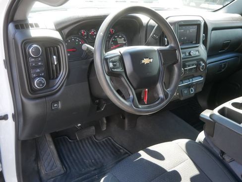 Used 2020 Chevrolet Silverado 1500 Custom w/ Trailering Package AWD/4WD image 17