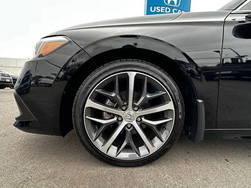 Used 2023 Honda Civic Touring image 9