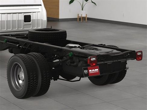 New 2025 RAM 5500 Tradesman image 16