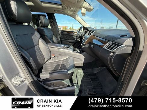 Used 2015 Mercedes-Benz GL 450 4MATIC image 34