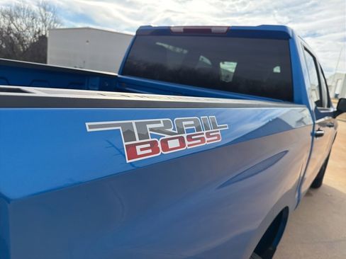 Used 2022 Chevrolet Silverado 1500 LT Trail Boss image 19