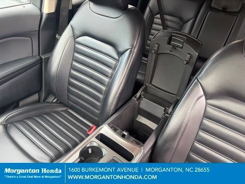 Used 2024 Ford Edge SEL AWD/4WD image 25