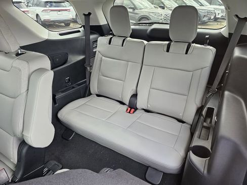 New 2026 Ford Explorer Active w/ Active Comfort Package image 15