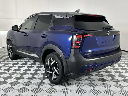 Certified 2025 Nissan Kicks SV FWD image 6