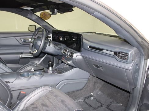 Used 2024 Ford Mustang GT Premium w/ GT Performance Package image 27