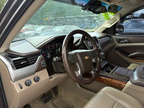 Used 2015 Chevrolet Tahoe LTZ AWD/4WD image 29