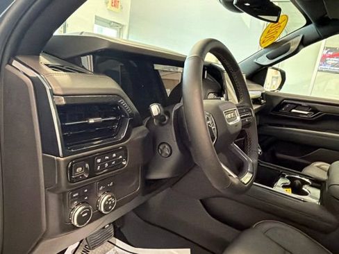 Used 2026 GMC Yukon AT4 w/ LPO, Floor Liner Package AWD/4WD image 27