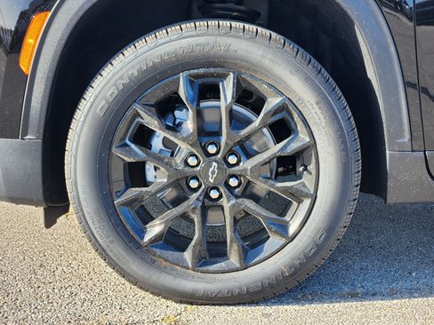 New 2026 Chevrolet Traverse LT w/ Midnight/Sport Edition FWD image 8
