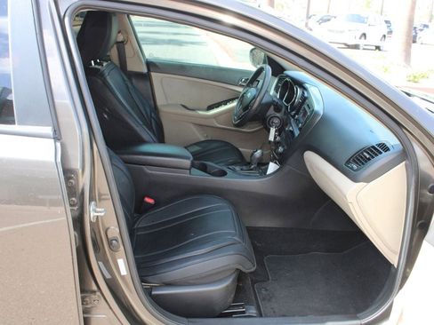Used 2013 Kia Optima LX FWD image 12