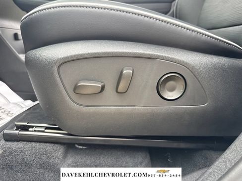 Used 2026 Buick Enclave Sport Touring w/ Power Package AWD/4WD image 17