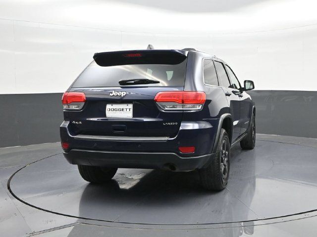 Used 2017 Jeep Grand Cherokee Laredo w/ Quick Order Package 23E AWD/4WD image 11