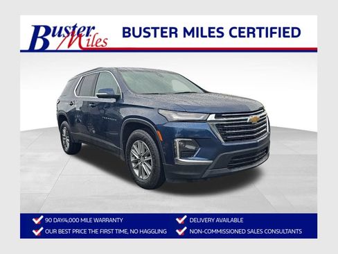 Used 2023 Chevrolet Traverse LT FWD image 1