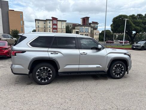 Used 2024 Toyota Sequoia Limited RWD image 6