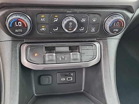 Used 2023 GMC Acadia AT4 w/ GMC Pro Grade Package AWD/4WD image 27
