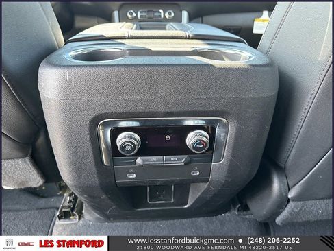 Certified 2023 GMC Yukon SLT image 17
