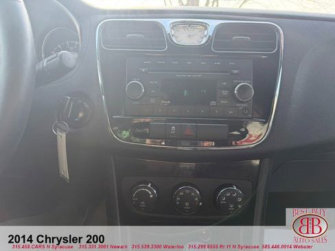 Used 2014 Chrysler 200 Touring FWD image 16
