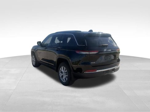 Used 2022 Jeep Grand Cherokee Limited w/ Luxury Tech Group II AWD/4WD image 5