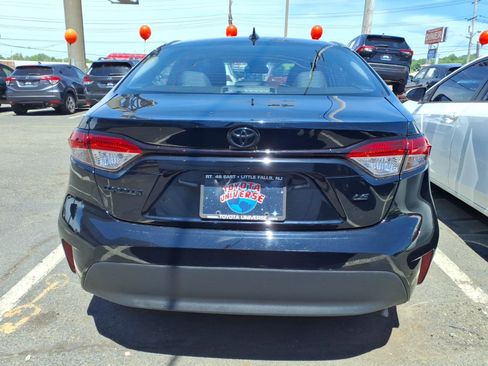 Certified 2024 Toyota Corolla LE FWD image 5