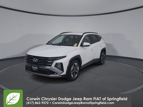 Used 2025 Hyundai Tucson SEL FWD image 6
