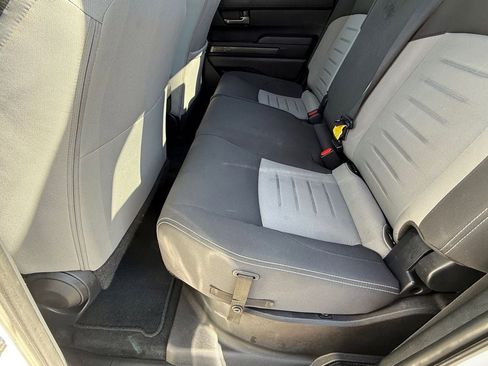 Used 2025 Toyota Tacoma TRD Off-Road AWD/4WD image 13