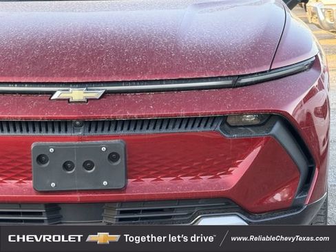 Used 2024 Chevrolet Equinox EV LT FWD image 9