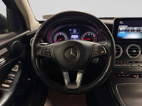 Used 2016 Mercedes-Benz GLC 300 4MATIC w/ Multimedia Package image 19