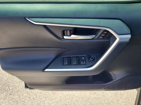 Used 2019 Toyota RAV4 XLE Premium w/ Advanced Technology Package FWD image 18
