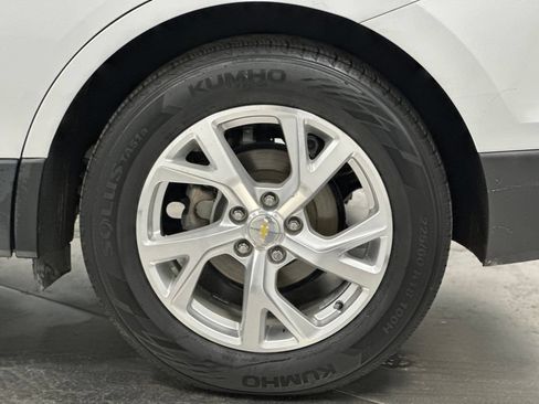 Used 2020 Chevrolet Equinox Premier w/ LPO, Floor Liner Package FWD image 24