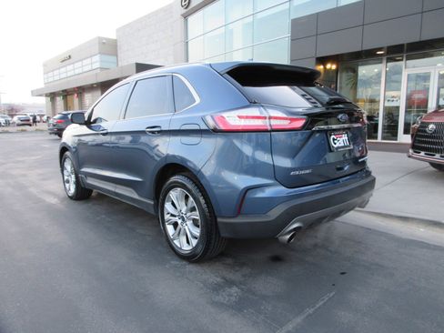 Used 2019 Ford Edge Titanium w/ Cold Weather Package image 5