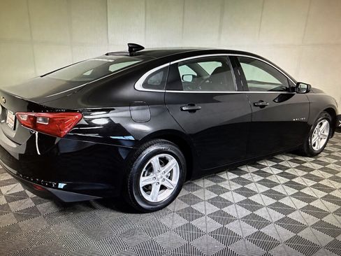 Used 2021 Chevrolet Malibu LS FWD image 5
