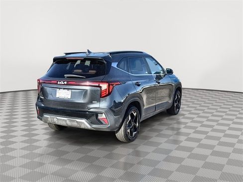 Used 2024 Kia Seltos EX image 8