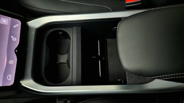 Used 2024 Lucid Air Pure RWD image 69